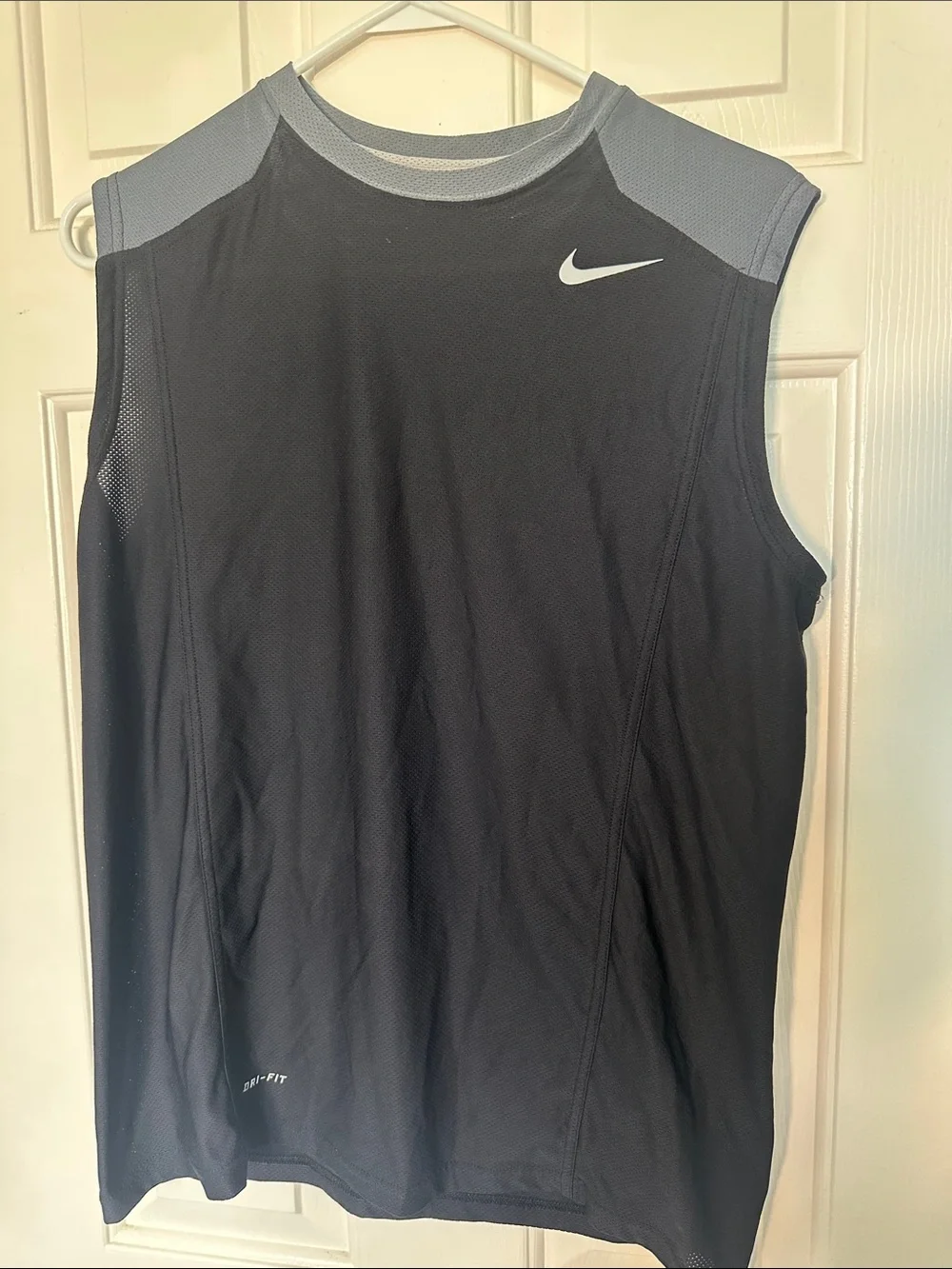 Nike Dri-FIT Performance Tank - Black & Light Gray
